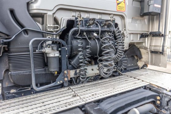 MAN TGX 18.510 LLS +INTARDER +KIPHYDR. TGX 18.510 LLS +INTARDER +KIPHYDR. 2019 2 Tractor Units image 40