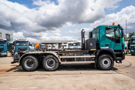 IVECO TRAKKER 360-6x4-PALFINGER TRAKKER 360-6x4-PALFINGER 2015 2 image 27