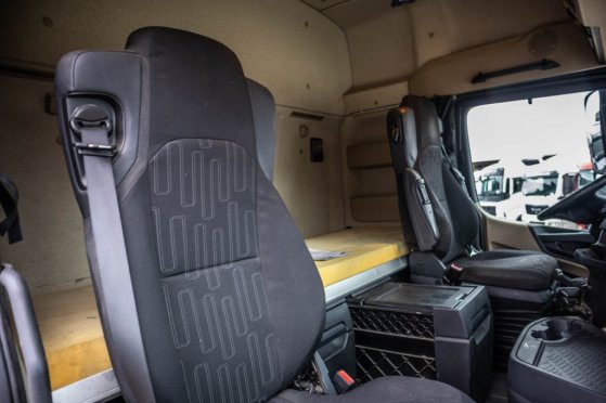 MERCEDES AROCS 1846 HAD + HYDR. AROCS 1846 HAD + HYDR. 2018 2 Tractor Units image 27