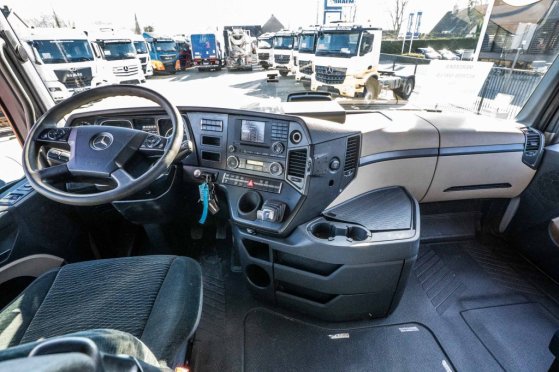 MERCEDES ACTROS 1843 LS+KIPHYDR. ACTROS 1843 LS+KIPHYDR. 2017 2 Tractor Units image 42