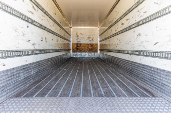 RENAULT D19 WIDE 320+HAYON BAR 2 T. D19 WIDE 320+HAYON BAR 2 T. 2016 2 image 14