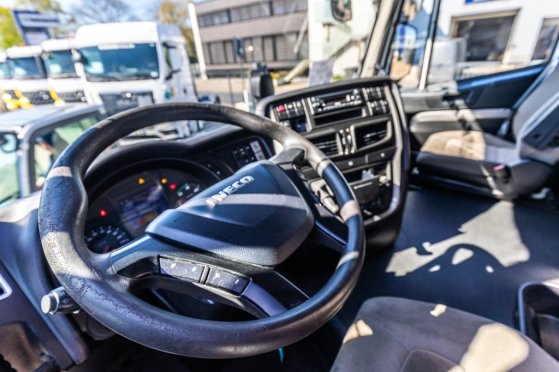 IVECO STRALIS 460 STRALIS 460 2016 2 Tractor Units image 68