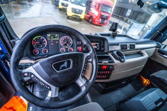 MAN TGX 18.420 XL BLS+INTARDER+HYDR. TGX 18.420 XL BLS+INTARDER+HYDR. 2017 2 Tractor Units image 12