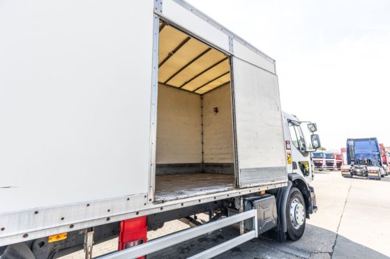 RENAULT D26.320-6x2+DHOLLANDIA 2T. D26.320-6x2+DHOLLANDIA 2T. 2014 2 image 15