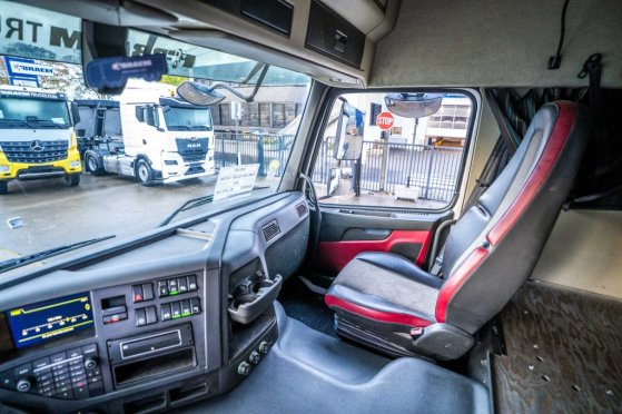 VOLVO FMX 460 GLOB + HYDR FMX 460 GLOB + HYDR 2017 2 Tractor Units image 42
