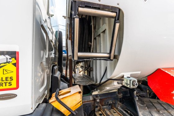 RENAULT PREMIUM 270 + MAGYAR 14000L+4COMP PREMIUM 270 + MAGYAR 14000L+4COMP 2002 2 image 27
