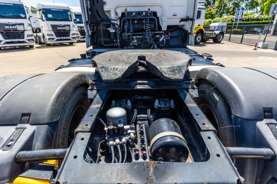 MAN TGX 18.470 XXL BLS + KIPHYDR. TGX 18.470 XXL BLS + KIPHYDR. 2019 2 Tractor Units image 40