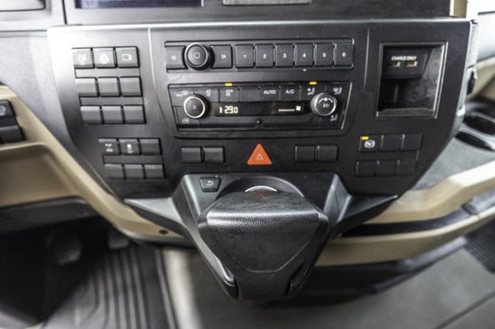 MAN TGX 18.470 BLS+KIPHYDR.+INTARDER TGX 18.470 BLS+KIPHYDR.+INTARDER 2020 2 Tractor Units image 14