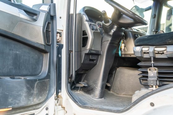 MAN TGS 41.400 BB TGS 41.400 BB 2008 2 Tipper trucks image 72