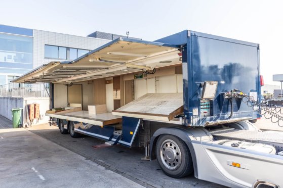 NOYENS MARKTWAGEN Noyens MARKTWAGEN 2003 2 Box semi-trailers image 111