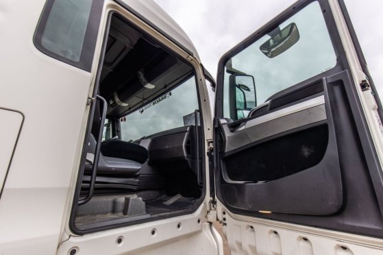 MAN TGX 18.440 XLX BLS TGX 18.440 XLX BLS 2015 2 Tractor Units image 12