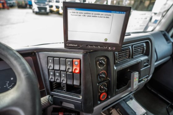 RENAULT MIDLUM 220 +ALU 9.500L+4 COMP 701 2000 2 image 43