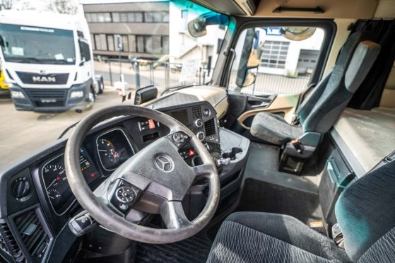MERCEDES ACTROS 1846 BLS +ADR ACTROS 1846 BLS +ADR 2018 2 Tractor Units image 13