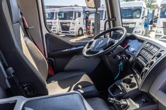 RENAULT D 18 250 DXI + DHOLLANDIA 1.5T. D 18 250 DXI + DHOLLANDIA 1.5T. 2015 2 image 26