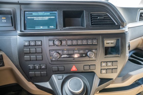 MAN TGX 18.510 LLS+INTARDER+HYDR. TGX 18.510 LLS+INTARDER+HYDR. 2022 2 Tractor Units image 40