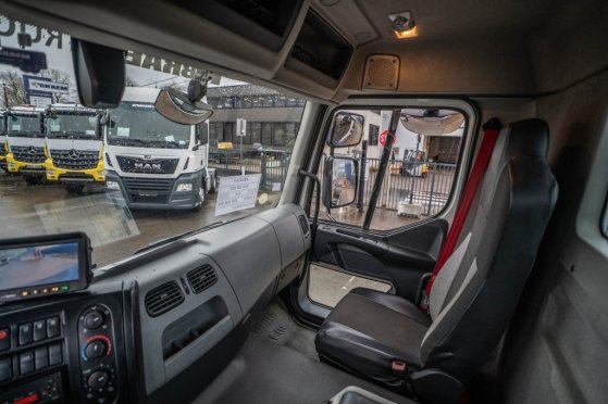 RENAULT D19 WIDE 320 DXI + DHOLLANDIA 2T. D19 WIDE 320 DXI + DHOLLANDIA 2T. 2018 2 image 16