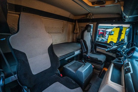 MAN TGX 18.420 XL BLS+INTARDER+HYDR. TGX 18.420 XL BLS+INTARDER+HYDR. 2017 2 Tractor Units image 13