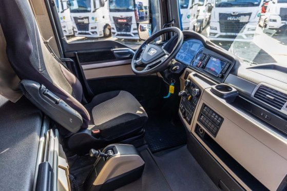 MAN TGX 18.500 XL BLS +INTARDER TGX 18.500 XL BLS +INTARDER 2019 2 Tractor Units image 60