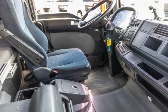 MAN TGA 18.480 XLX BLS + KIPHYDR. TGA 18.480 XLX BLS + KIPHYDR. 2007 2 Tractor Units image 41