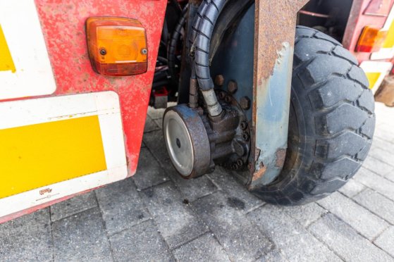 MOFFET RE4 - 45-1.444 H-4X4 Moffet RE4 - 45-1.444 H-4X4 2004 2 Forklift image 13