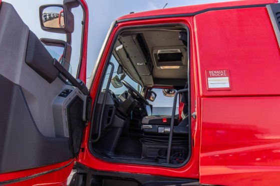 RENAULT T460+HYDR T460+HYDR 2017 2 Tractor Units image 13