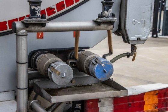 MERCEDES ACTROS 2544-MP3+MAGYAR INOX18.200L+17.700L/2X6COMP ACTROS 2544-MP3+MAGYAR INOX18.200L+17.700L/2X6COMP 2012 2 imag...