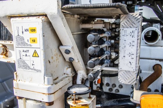 Heavy machinery product image - Image 14 of 30