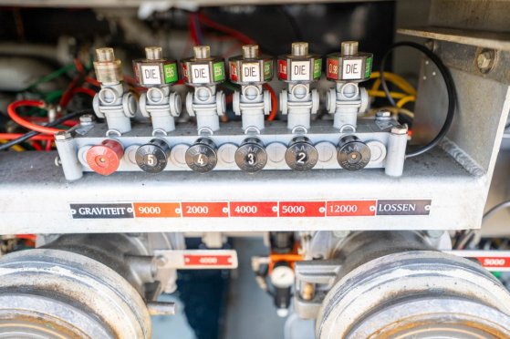 Heavy machinery product image - Image 14 of 15