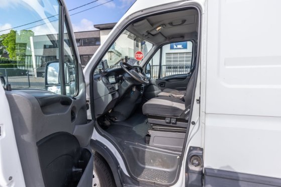 IVECO DAILY 35S17-3.0D DAILY 35S17-3.0D 2011 2 image 14