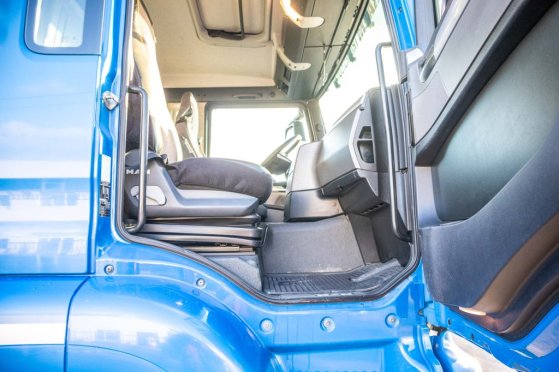 MAN TGS 35.440 BL 8x4-4 TGS 35.440 BL 8x4-4 2015 2 Tipper trucks image 18