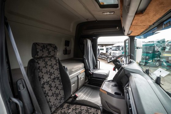 SCANIA R450- NEW MODEL+ KIPHYDR. R450- NEW MODEL+ KIPHYDR. 2017 2 Tractor Units image 89