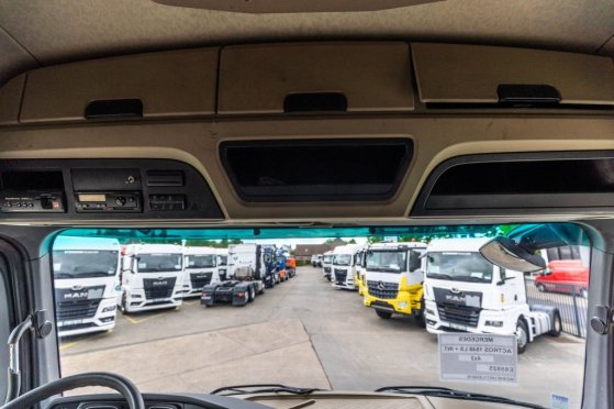 MERCEDES ACTROS 1848 LS +VOITH Mercedes-Benz ACTROS 1848 LS +VOITH 2014 2 Tractor Units image 28