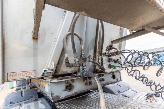 MOL KS85/20T/37ST -HARDOX - HYDR. DEUR MOL KS85/20T/37ST -HARDOX - HYDR. DEUR 2012 2 image 28