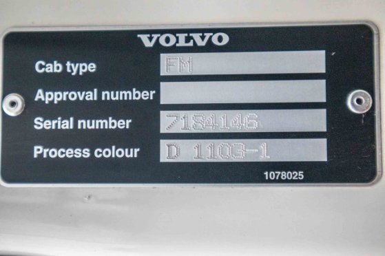 VOLVO FM 330+10 pneus/tires-intarder FM 330+10 pneus/tires-intarder 2010 2 image 74
