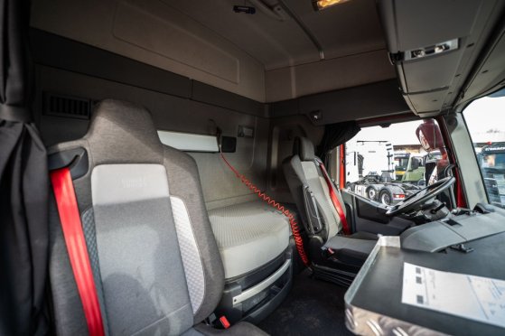 RENAULT C520-6x4 + HYDR. + INTARDER C520-6x4 + HYDR. + INTARDER 2022 2 Tractor Units image 15