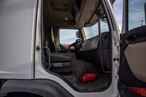 RENAULT PREMIUM 340 DXI-6X2 PREMIUM 340 DXI-6X2 2011 2 image 30