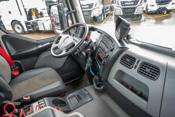 RENAULT D19 WIDE 320 DXI + DHOLLANDIA 2T. D19 WIDE 320 DXI + DHOLLANDIA 2T. 2018 2 image 3