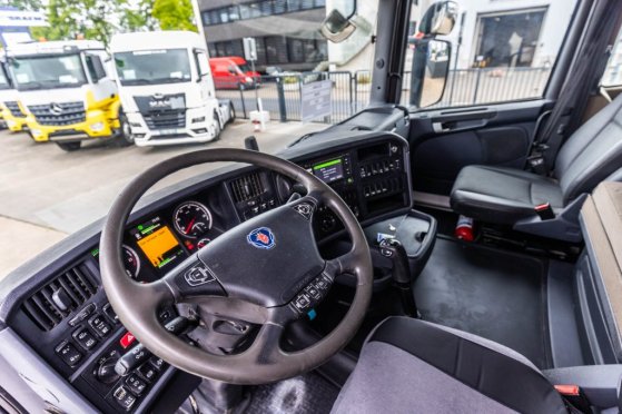 SCANIA R580-6x4-Intarder-BIG AXLES R580-6x4-Intarder-BIG AXLES 2017 2 Tractor Units image 20