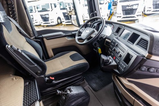 MAN TGX 18.470 BLS+KIPHYDR.+ INTARDER TGX 18.470 BLS+KIPHYDR.+ INTARDER 2020 2 Tractor Units image 28