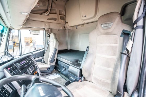 IVECO STRALIS 460 + KIPHYDR. STRALIS 460 + KIPHYDR. 2016 2 Tractor Units image 45