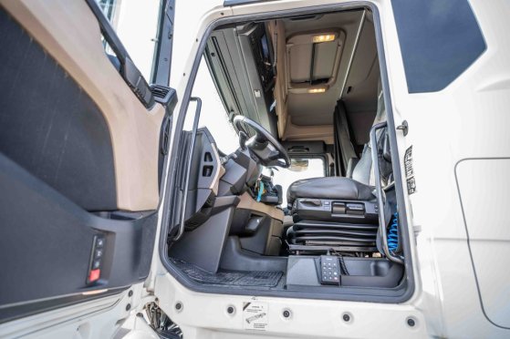 MAN TGX 18.510 LLS+INTARDER+HYDR TGX 18.510 LLS+INTARDER+HYDR 2022 2 Tractor Units image 45