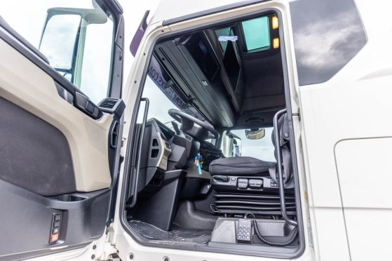 MAN TGX 18.510 BLS - INTARDER TGX 18.510 BLS - INTARDER 2022 2 Tractor Units image 45
