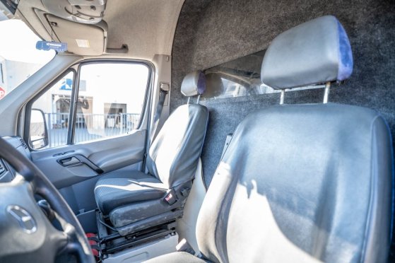 MERCEDES SPRINTER 519 CDI Mercedes-Benz Sprinter 519 CDI 2010 2 image 113