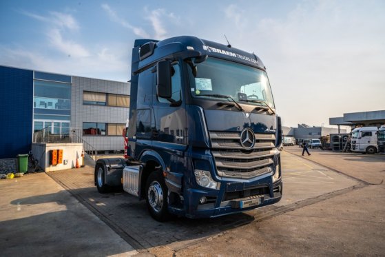 MERCEDES ACTROS 1846 LS Mercedes-Benz ACTROS 1846 LS 2017 2 Tractor Units