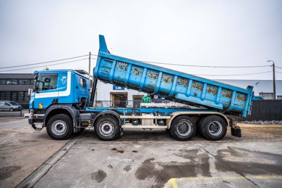 SCANIA P380 P380 2009 2 Tipper trucks image 14