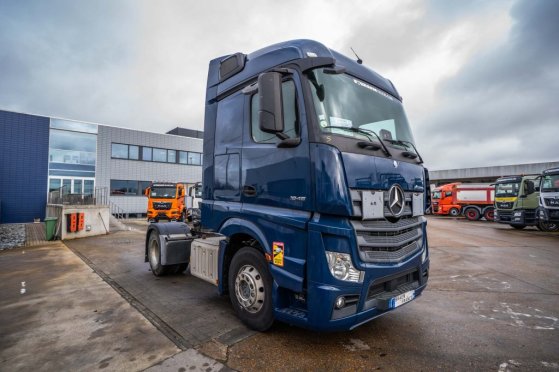MERCEDES ACTROS 1846+ADR Mercedes-Benz ACTROS 1846+ADR 2018 2 Tractor Units image 29