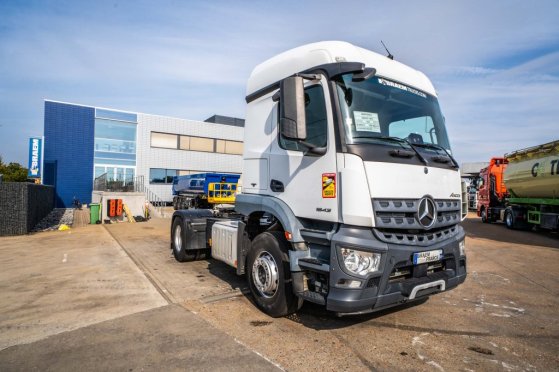 MERCEDES AROCS 1843 LS ( NO ACTROS) Mercedes-Benz AROCS 1843 LS ( NO ACTROS) 2016 2 Tractor Units image 2