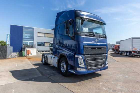 VOLVO FH 420 590 2015 2 Tractor Units image 2