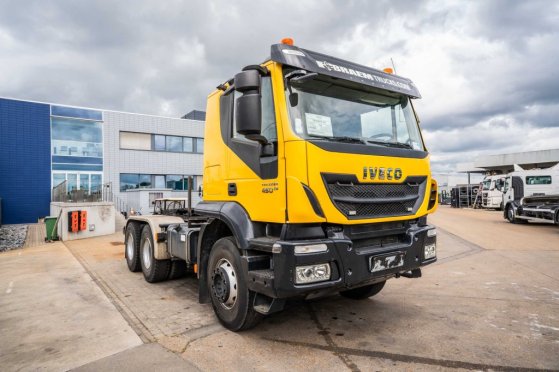 IVECO TRAKKER 450-6X4-BIG AXLES TRAKKER 450-6X4-BIG AXLES 2017 2 Tractor Units image 47