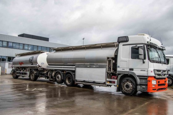 MERCEDES ACTROS 2544-MP3+MAGYAR INOX18.200L+17.700L/2X6COMP Mercedes-Benz ACTROS 2544-MP3+MAGYAR INOX18.200L+17.700L/2X6CO...